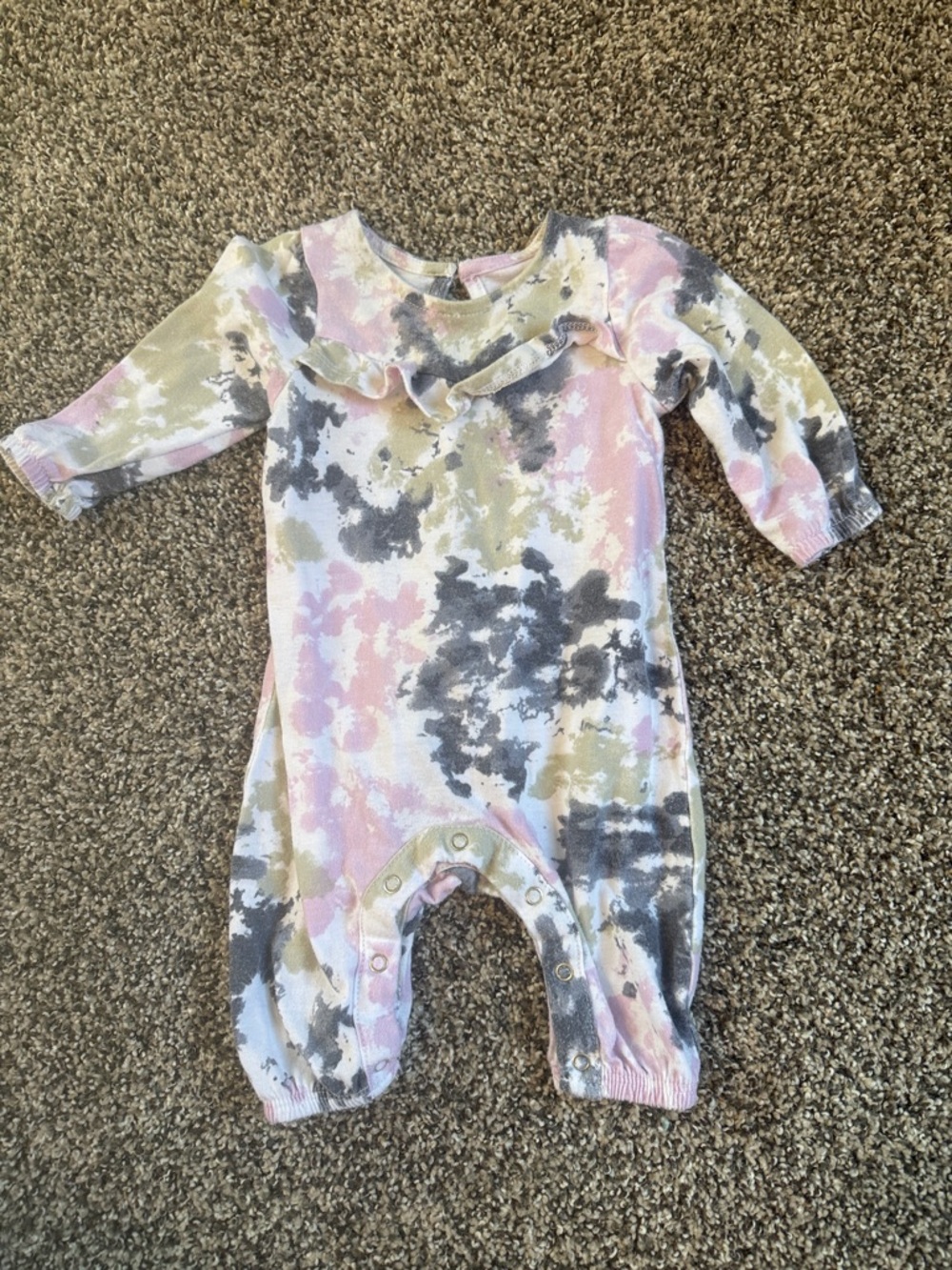 Grayson Collective Baby Girl Tie-Dye Ruffle Romper in Pink, Gray & Cream 0-3 Mo